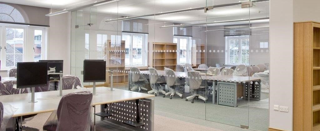 Glass Screens - GG Glass & Glazing | Contract Glazing Specialists | UK